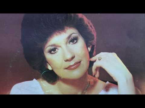 Quiet please, there's a lady on stage - Sandie Jones R.I.P.