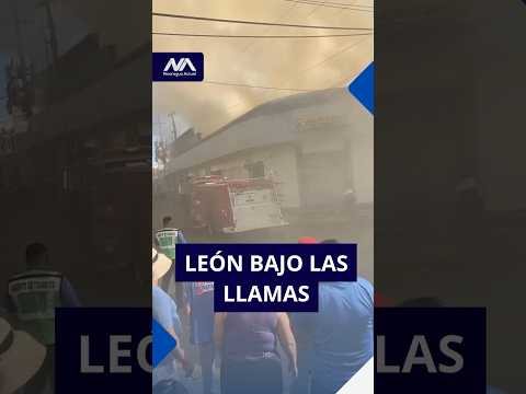 🚨 Incendio consume varios negocios en el centro de León #nicaragua #shortvideo