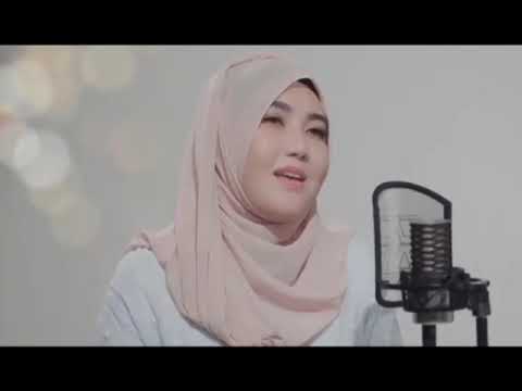 Selama Masih Jadi Biduan Via Vallen Belum Bisa Berhijrah 