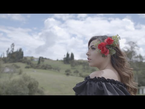 Angie Garcia - De Mi Tierra (Video Oficial)