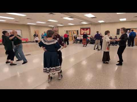 Round dancing with Bob Pyles cueing at West County Spinners in St. Louis, MO 11/3/25.