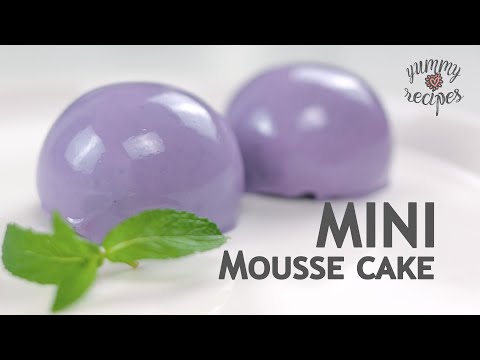 Blueberry Mini Mousse Cake with Berry Filling. No Bake!