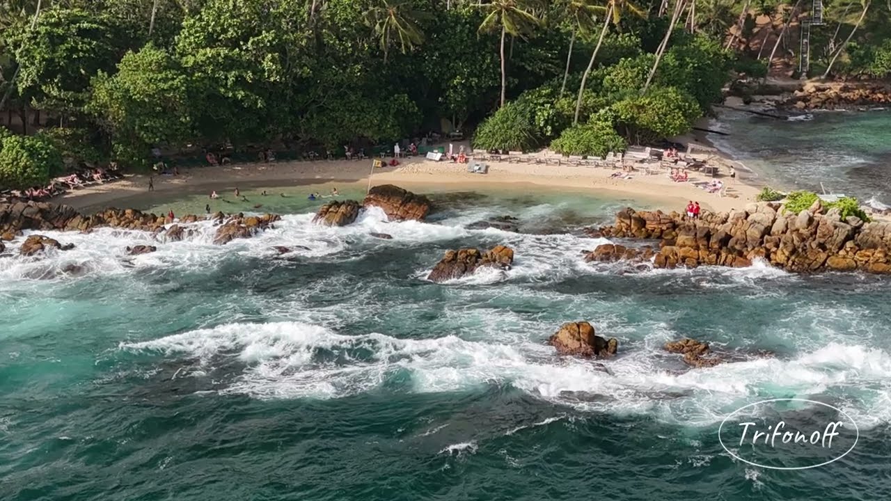 Witness the enchanting panoramas of Secret Beach.