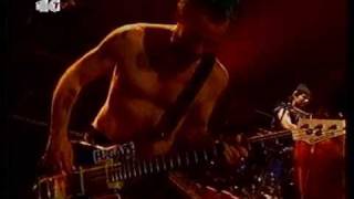 Red Hot Chili Peppers - The Power of Equality - Live at Madrid