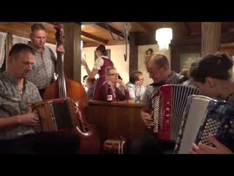 Ländlerquartett Fankhauser-Lustenberger - Im Muotaland isch schön