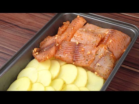 Esta receta de pescado con papas al horno es perfecta para tu almuerzo o cena.