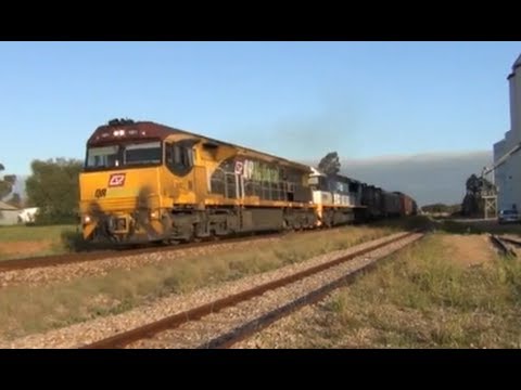 QR National Freight train at Crystal Brook, South Australia