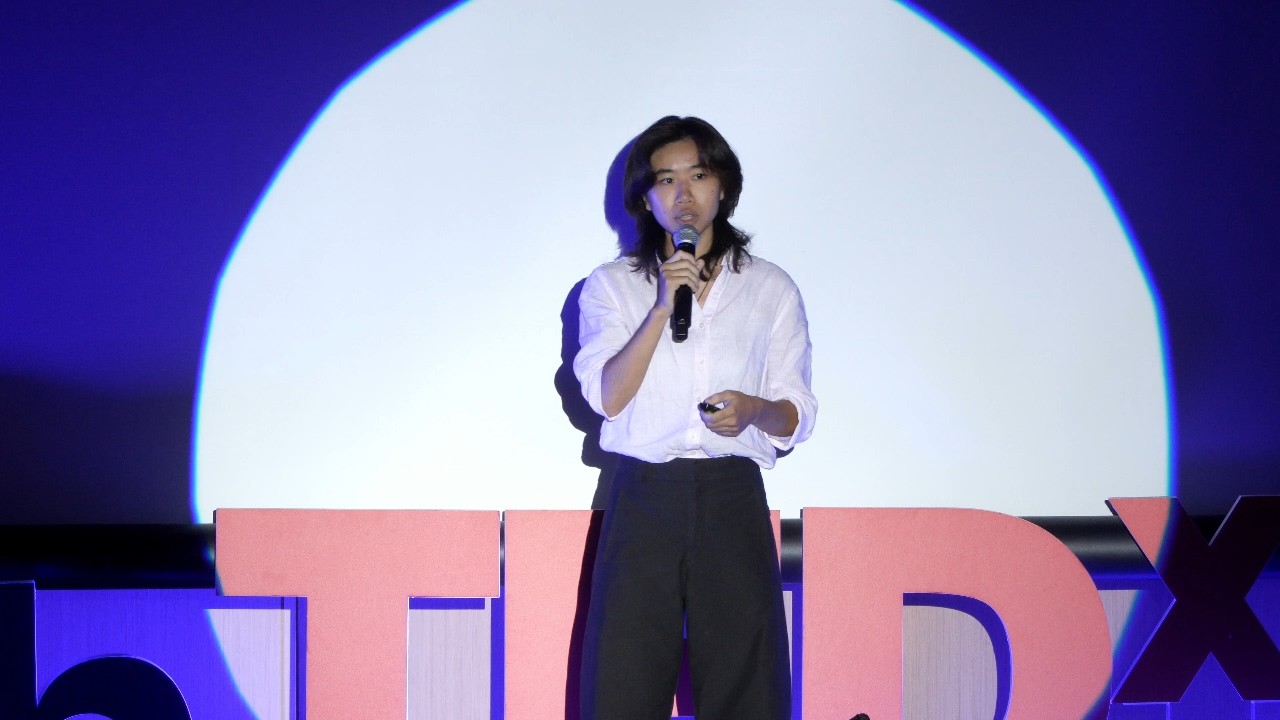 “Losing direction is also a form of direction.” | HUANG TING-HSIU | TEDxTCGS Youth