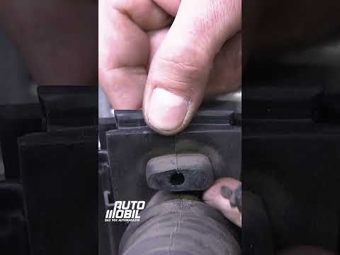 What a botched job! 😡 #voxautomobil #autodoktoren #werkstatt