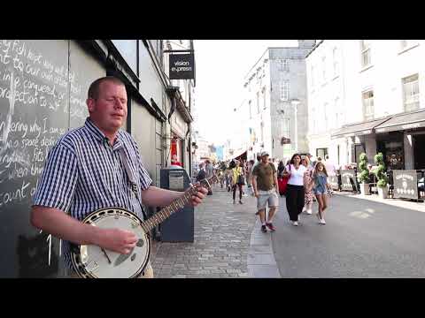 Robin Hey Busking in Galway Ireland - The Fields of Athenry