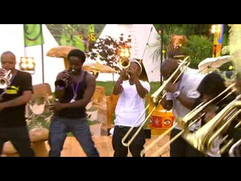 Hypnotic Brass Ensemble Live At Glastonbury 09(Jo Whiley & Zane Lowe)