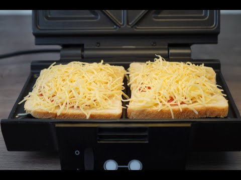 With this ingenious trick, your sandwich maker will always stay clean and like new!