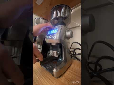 Testing the Breville Smart Grinder Pro #pov #short #espresso #sunday #breville