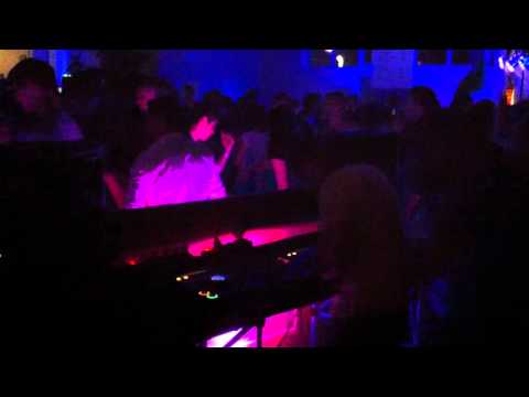 Swedish House Mafia vs Tim Mason - One Moment (Shippo Bootleg) LIVE