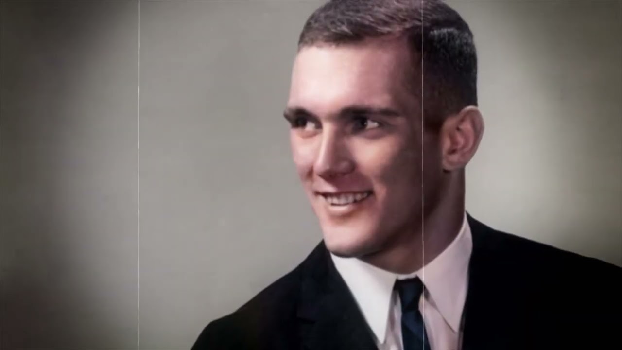 All-New Series Six Schizophrenic Brothers Premieres June 10 on Discovery - YouTube