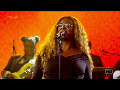 Liniker sings “Caju” live on Altas Horas | 01/17/2026