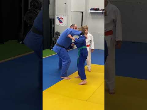 Judo Grips - with Zviadauri at Olympic Judo Centre Toronto                       #judo #judogrips