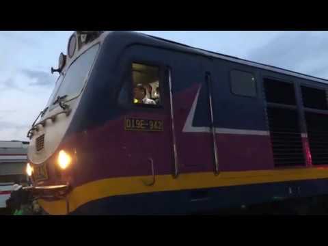 Nỗi buồn xa xứ - Ngọc Hạ