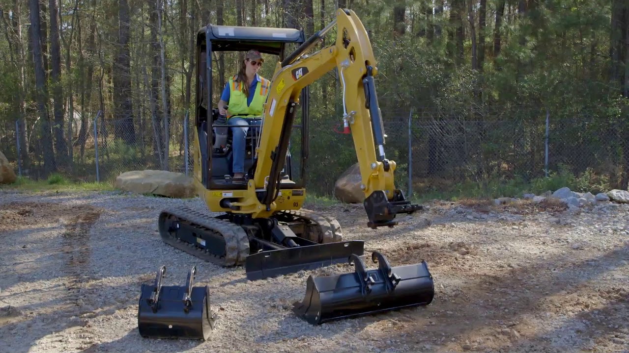 Cat® CW-05 Coupler - Coupling and Uncoupling