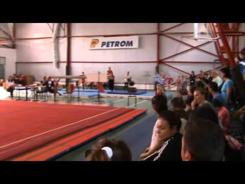 Bianca Dorobantu a2a saritura (finala) CN de junioare 2014 CSS STEAUA