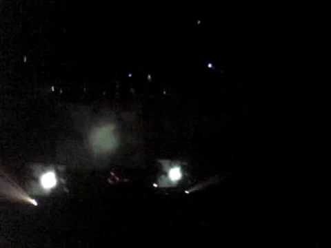 Deadmau5 vs. Morgan Page - Faxing Berlin with Longest Road (World Tour - Tokyo (Ageha) Feb '09)