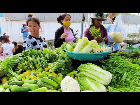 Factory Workers Food & Vegetables Market