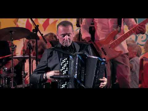 ATOS BASSISSI - LA  CUMPARSITA