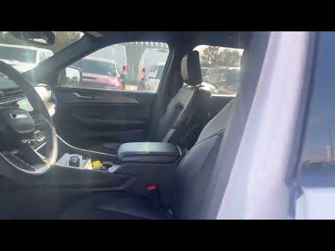 2024 Jeep Grand Cherokee Altitude 4x4 in White for sale at Finch Chrysler Dodge Jeep Ram Ltd in London, ON