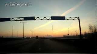 preview picture of video 'AMAZING Meteor in Russia 15/02/2013 Russian Meteorite Shower'