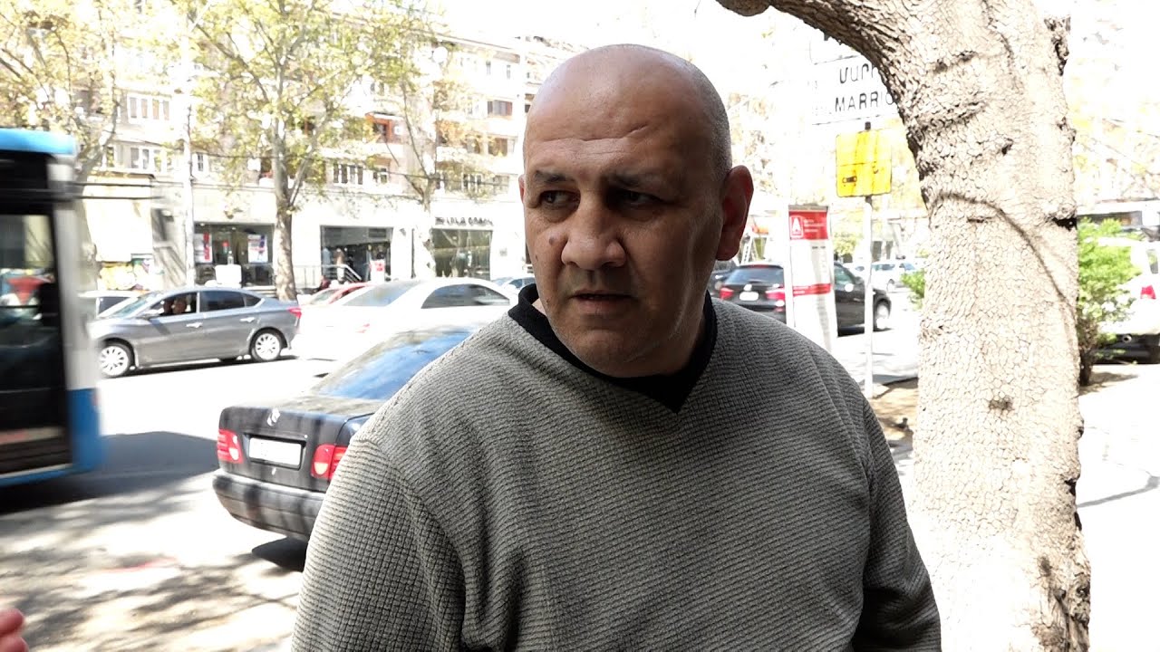 Ուսանողները Նիկոլին հանեցին բեմ` մարդ սարքեցին, էսօր էլ կպել է ուսանողներին