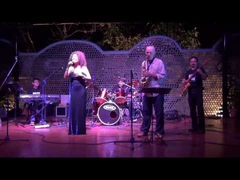 Marina Xavier-La Vie En Rose