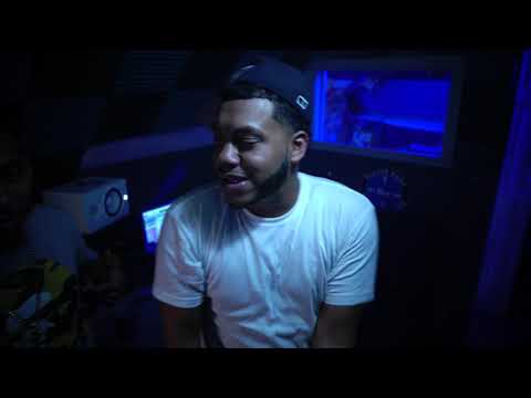 Flamerz Freestyle - John Bizz (In Studio Performance)