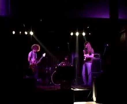 DAG- two chickens walk into a bar...