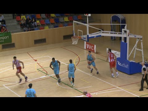 El CB Vic guanya per 65 punts de diferència l'Àgora Portals i es posa líder de la Lliga EBA