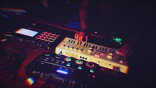 Connecting 4 Different Groove Loops 🎶🎵🎶  MPC LIVE LOOPING SESSIONS ARE BACK!!!!!!