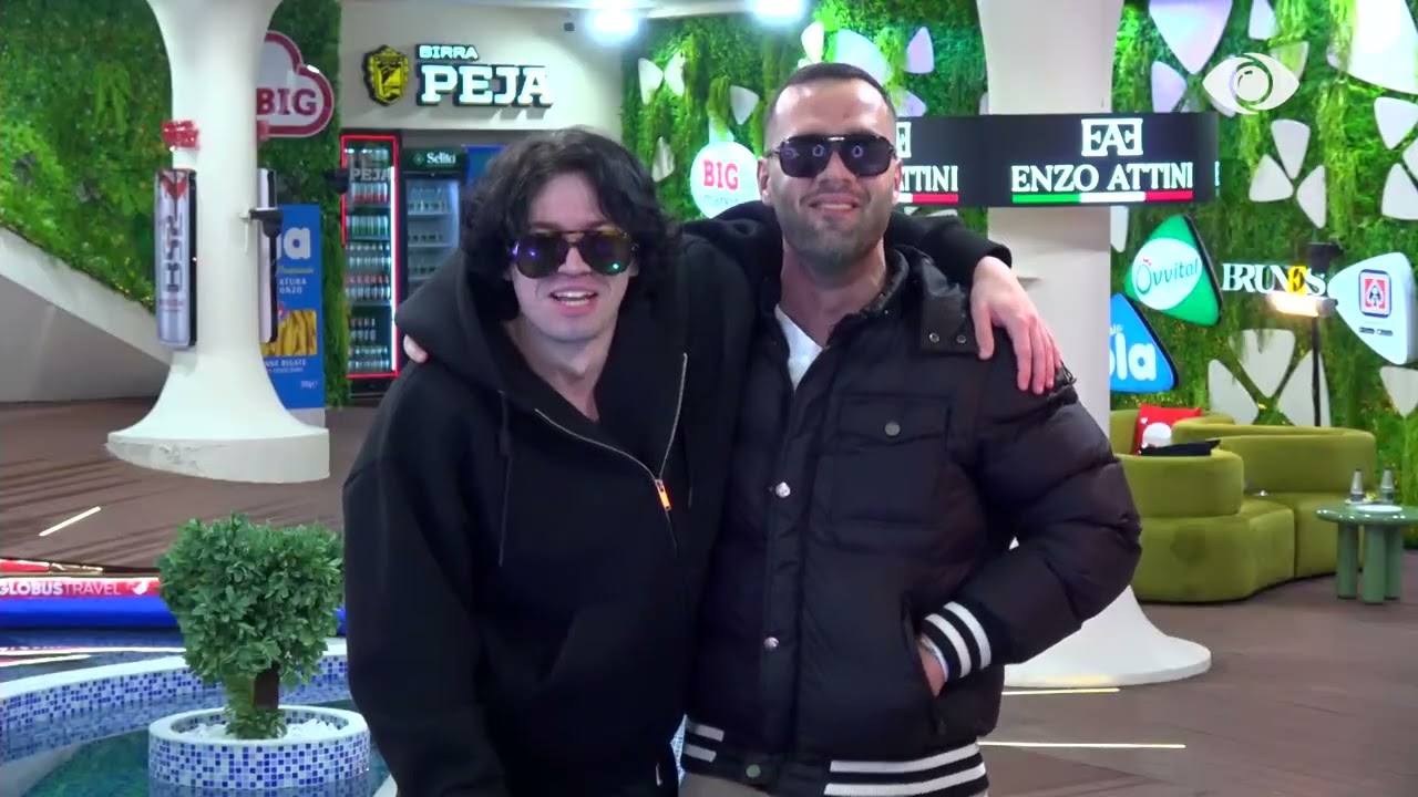 As rrufeja nuk na ndan/ Mal bisedon me Stenaldon, të qeshura mes banorëve