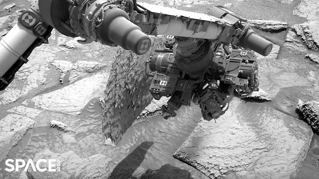 NASAの探査機キュリオシティ、ロボットアームに引っかかった石を除去するのに1週間近く「苦労」