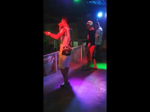 Mc Pitú ( PB ) e Mc Orelha ( RJ ) rima na hora