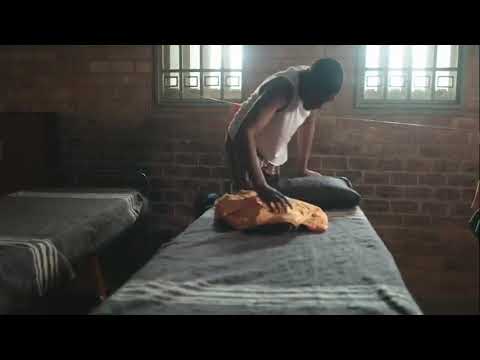 Njeza is welcomed by he's  prison new mates🍑🍆 [tonight on uzalo ]