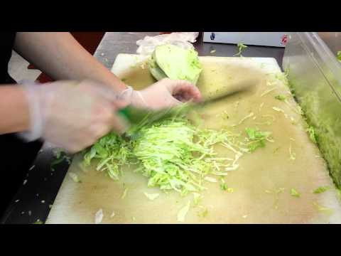How to properly and elegantly chop lettuce