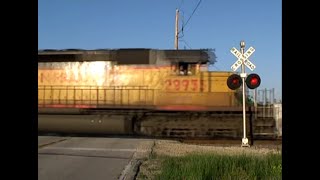 preview picture of video 'Union Pacific Freight Train CTH A'