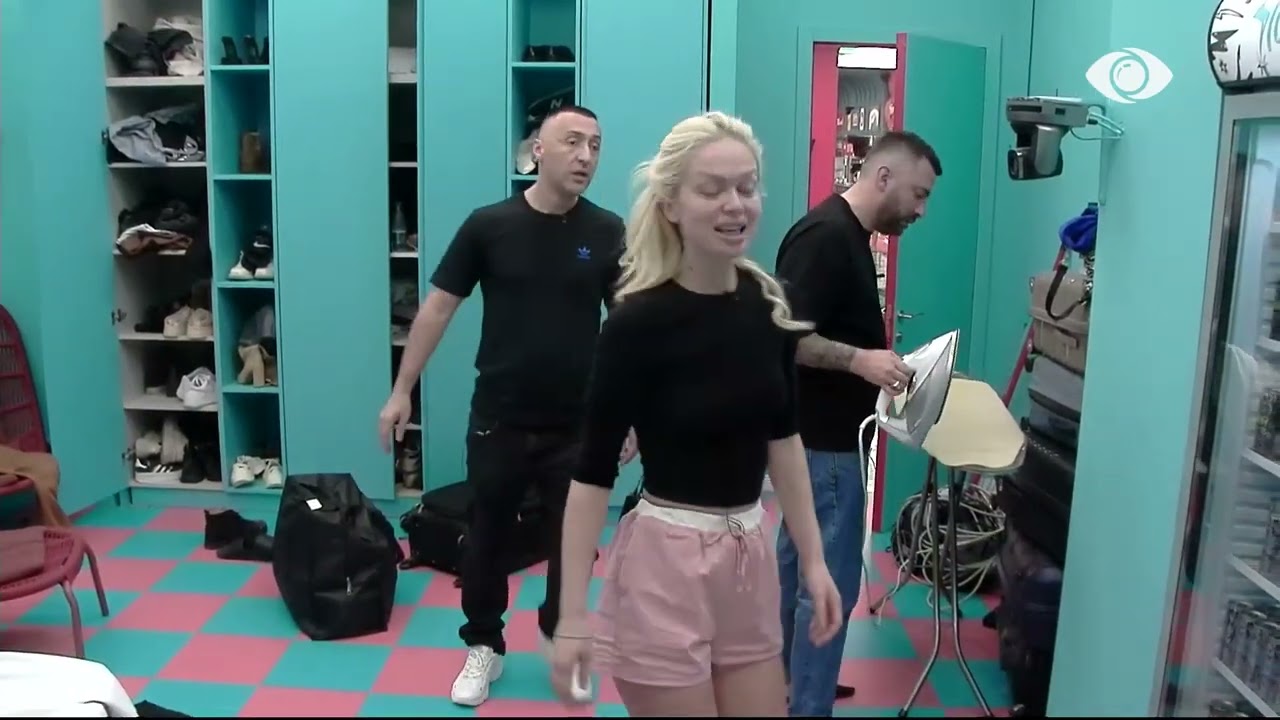 Pse më the shtazarak/ G Bani shkon nga pas Danjës: O budallicë...