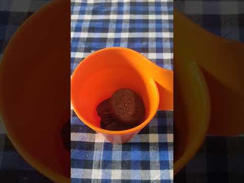 oreo cup cake in 2min #viralshorts #homemade #youtubeviral #youtubeshorts #viral #cupcake