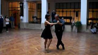 OSVALDO ZOTTO y GISELE AVANZI lesson #1 Adornos  por Hombre y Muijer en Circolo Filologico Milanese