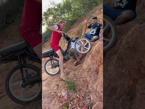 As motos deles😅 #youtubeshorts #viralvideo #funny #shorts #short #viral #fyp