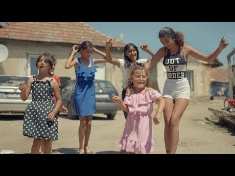 Castkovske cajenky - Tanecne cover video od Julky band