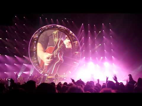 Queen and Adam Lampert in Hamburg 05.02.2015