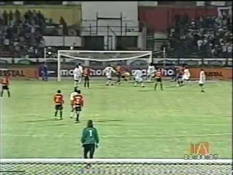 Marcelo Velazco  D.Cuenca 5  Liga Universitaria 1  2005
