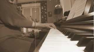 renesmee lullaby carter burwell  plus que ma propre vie twilight 5 breaking down au piano edward