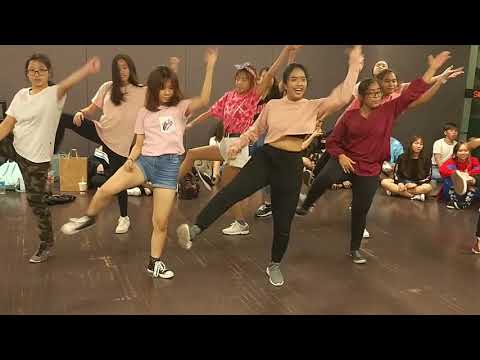 120118 Kpop Dance Off Vol 94: Seventeen - Clap